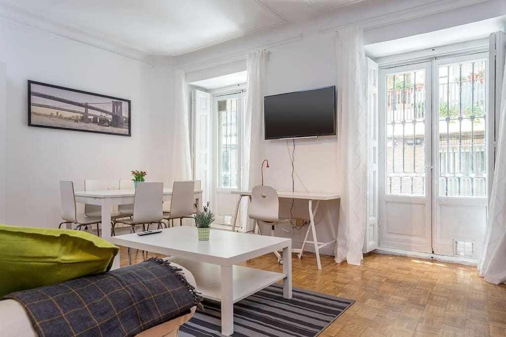 Апартаменти Apartamento Confortable En Atocha Мадрид Екстер'єр фото