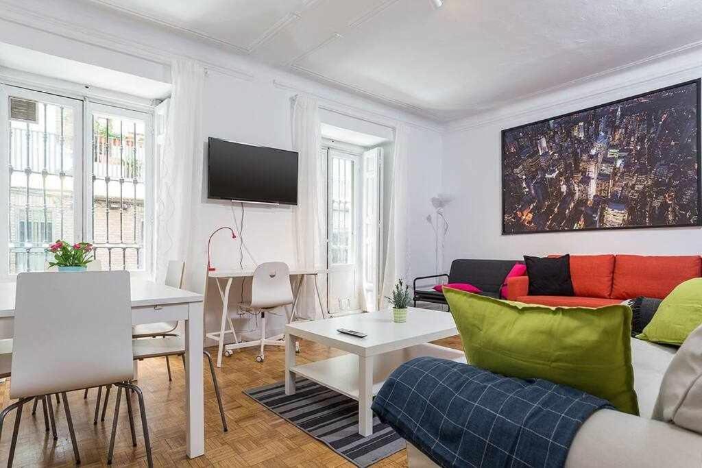 Апартаменти Apartamento Confortable En Atocha Мадрид Екстер'єр фото
